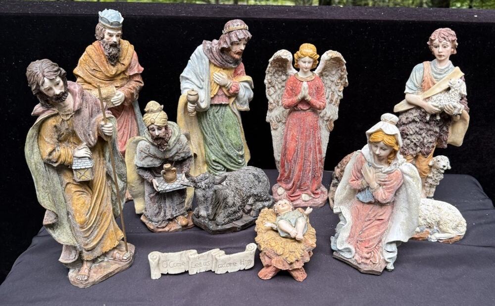 Vintage Dicksons CH-948 11 Pc Resin Nativity Set 13â Frosted Original Box Used
